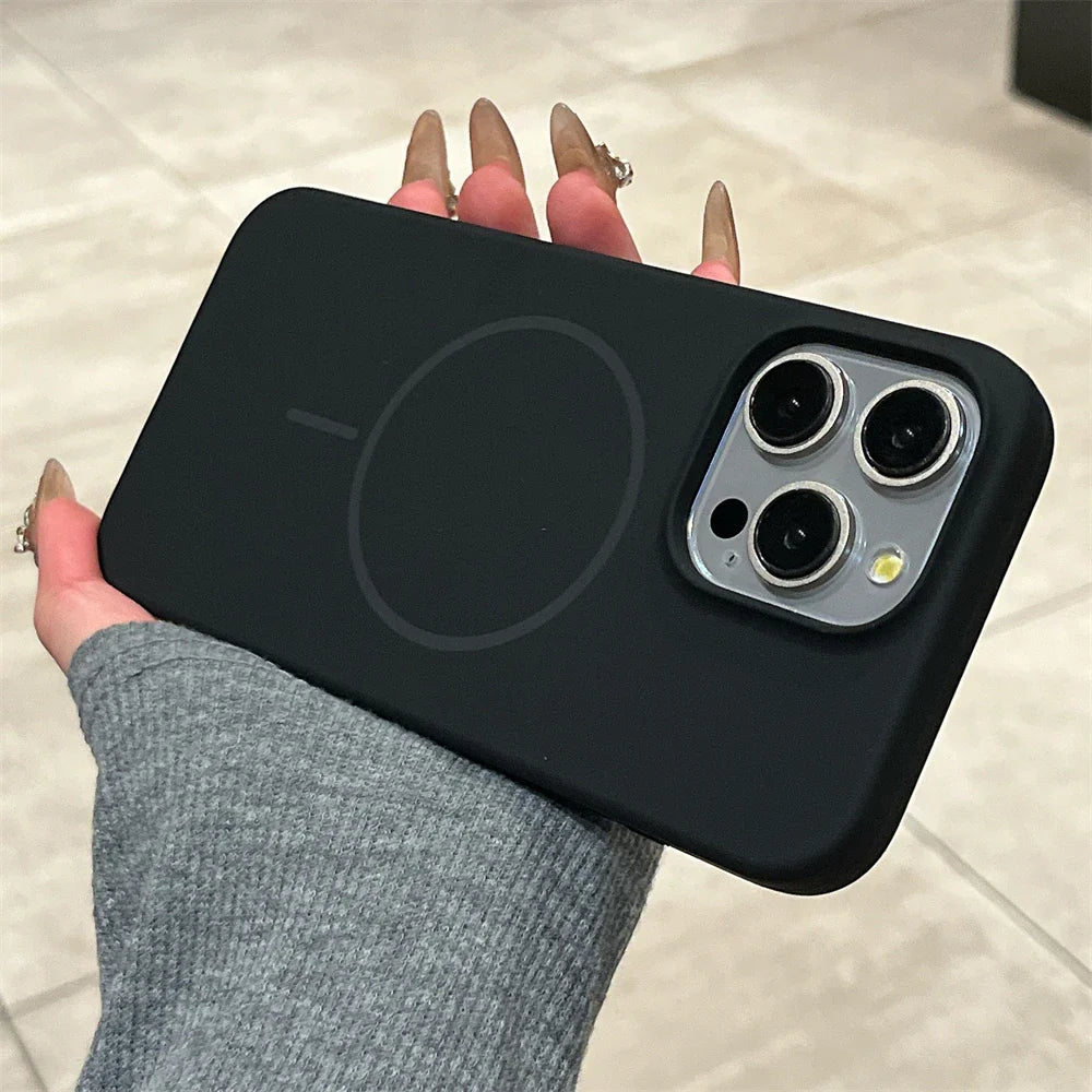 Black phone case with MagSafe.