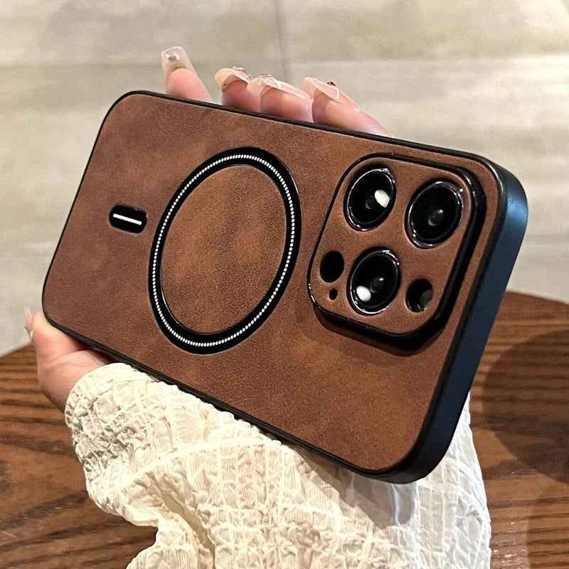 Brown leather phone case with MagSafe.