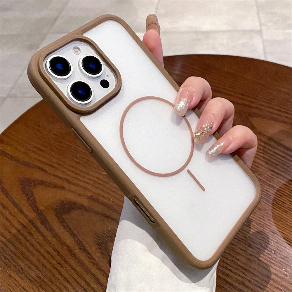Brown-trimmed phone case with MagSafe.