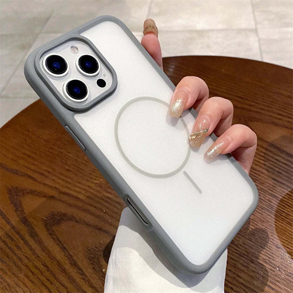 Gray-edged clear phone case with MagSafe.