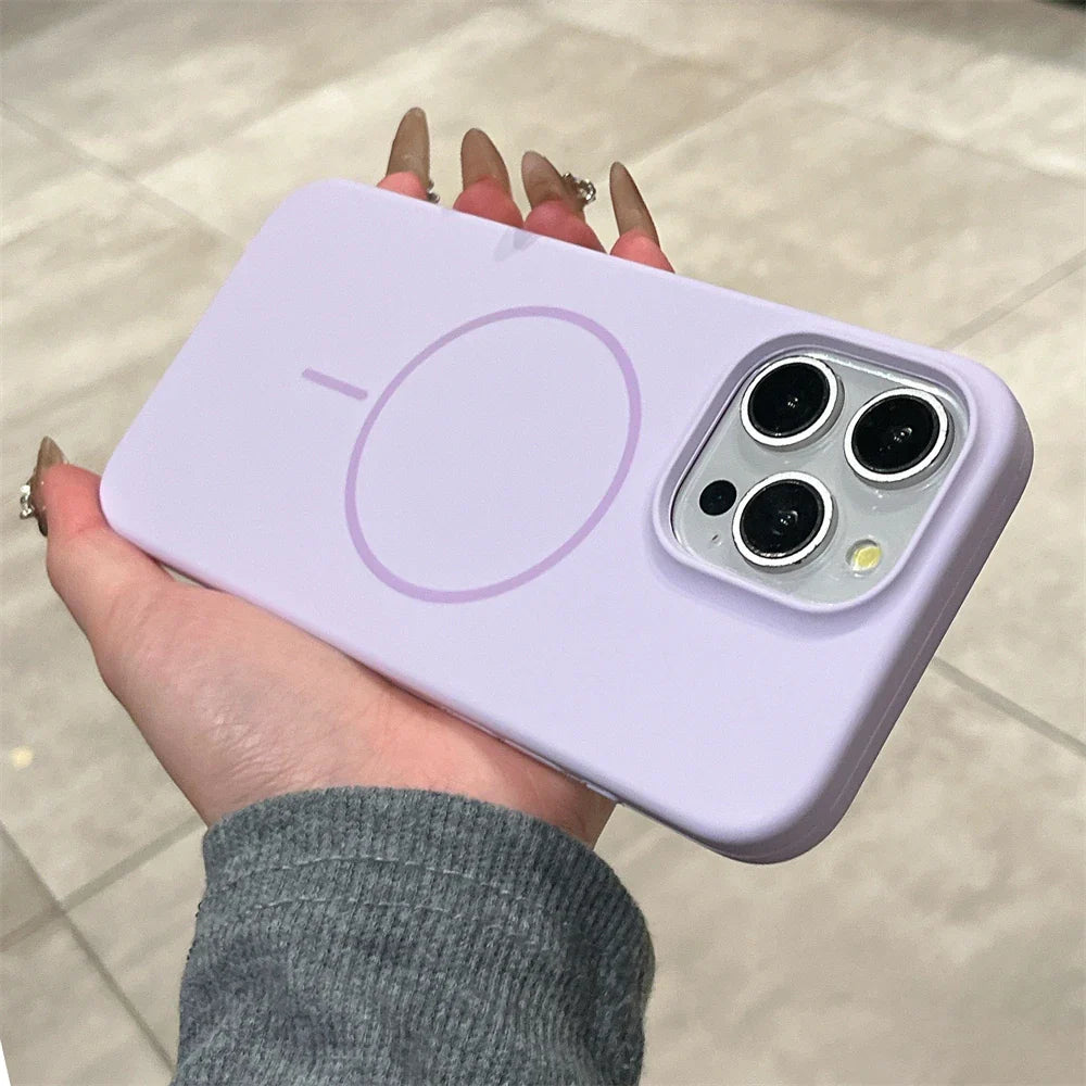 Lavender iPhone case with MagSafe.