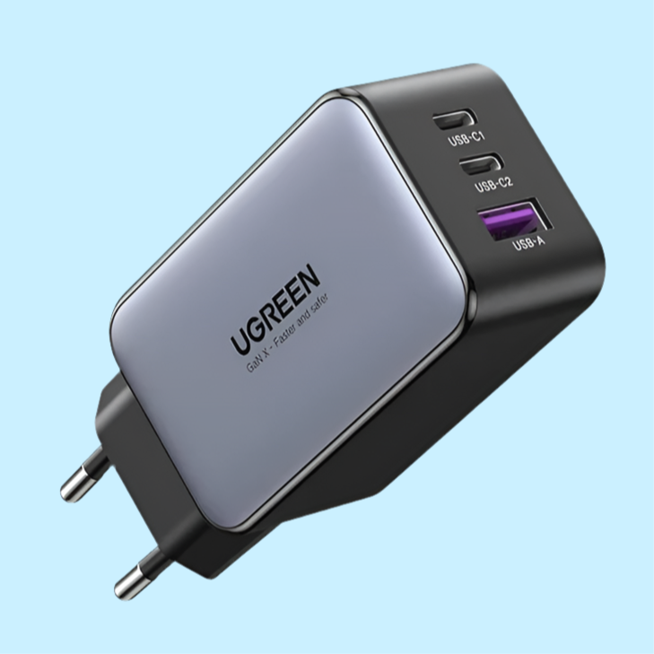 USB wall charger with multiple ports and ’UGREEN’ branding.