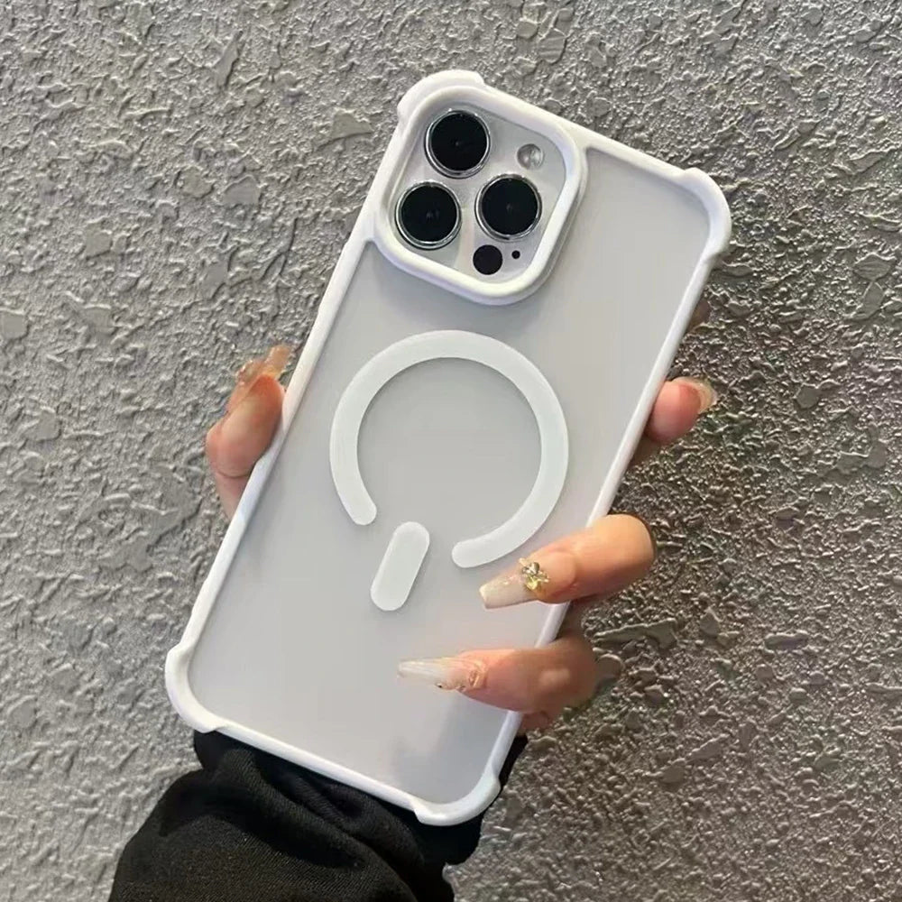 White-trimmed phone case with MagSafe compatibility.