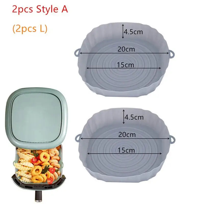 two pieces of plastic food containers with lids and lids