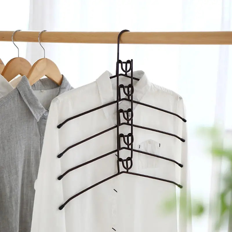 Maximieren Sie den Platz in Ihrem Kleiderschrank mit unserer multifunktionalen Kleidung