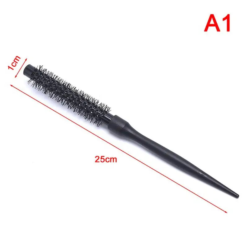 a mascara brush with a length of 1cm