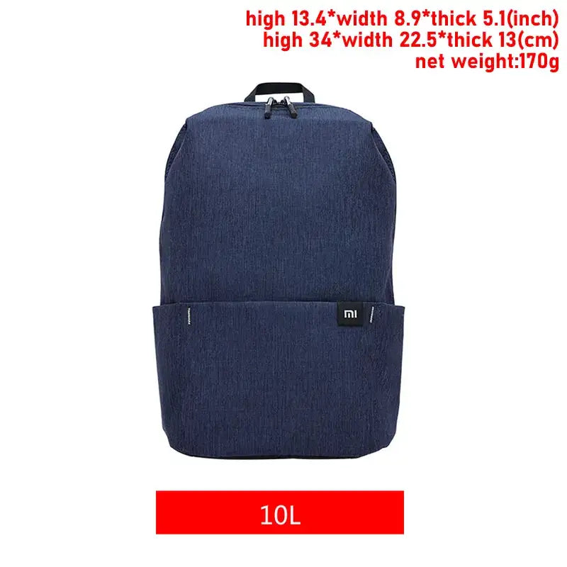 a backpack with the measurements of the size
