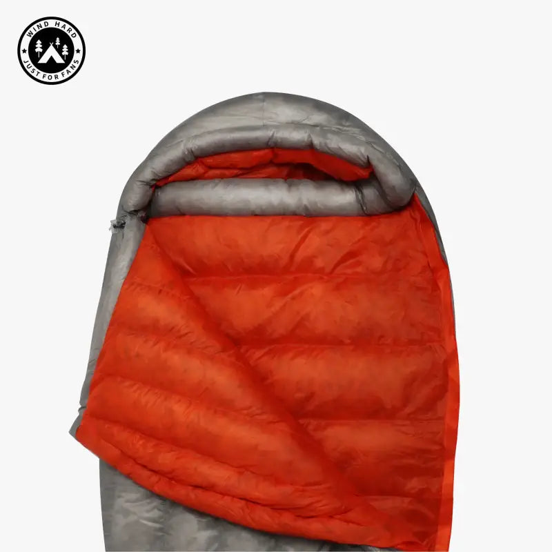 the sleeping bag is a great alternative for sleeping in the winter