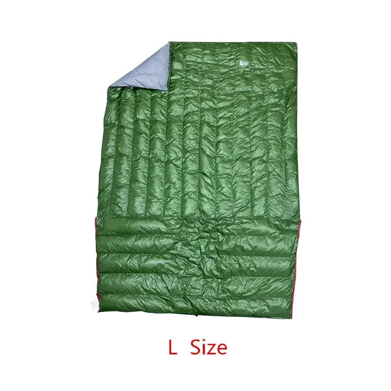 a sleeping bag with a zipper on it