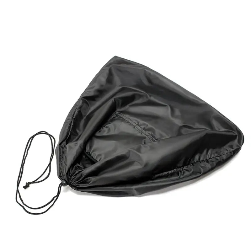 a black bag with a drawset on it