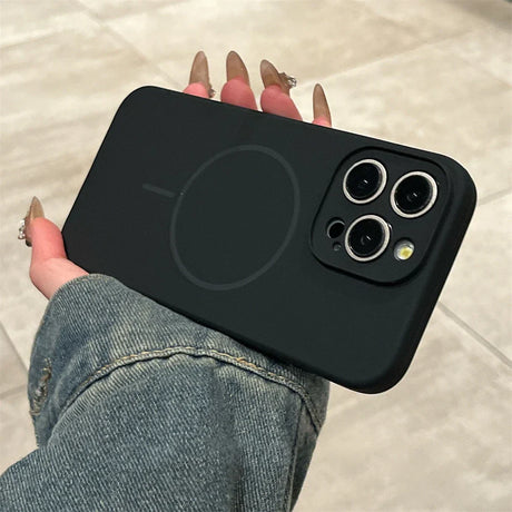 Black phone case with MagSafe.