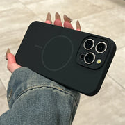 Black phone case with MagSafe.