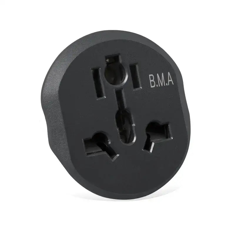 a black power plug with the word bm on it