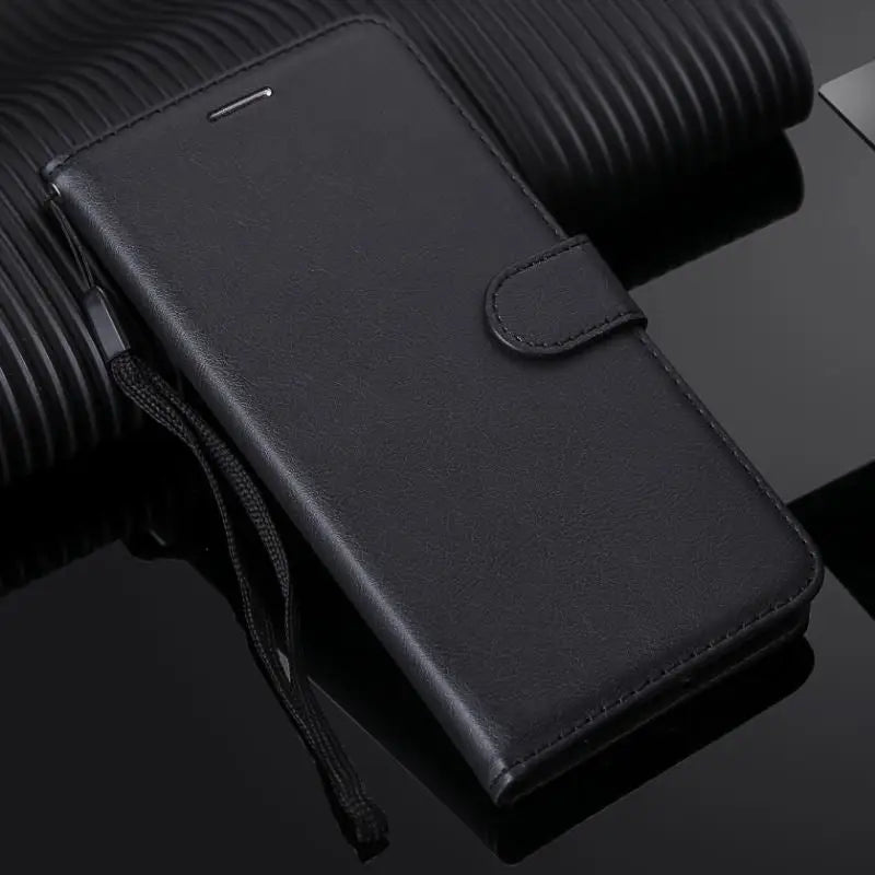 the case is made from genuine leather and has a zipper closure