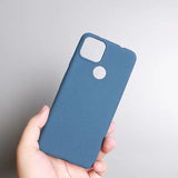 the back of a blue samsung s20 case