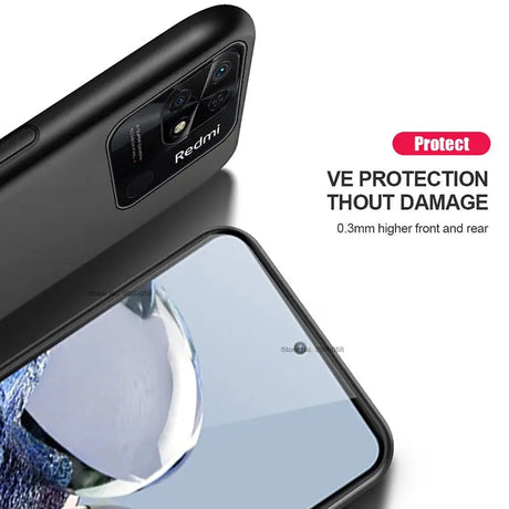 the case is designed to protect the screen from scratches