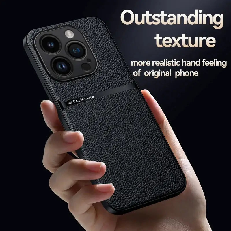 the case is made from genuine leather and features a leather texture