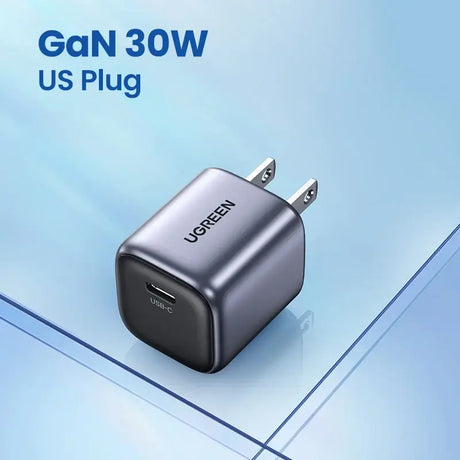 A close up of a usb charger with the words garn 30w on it