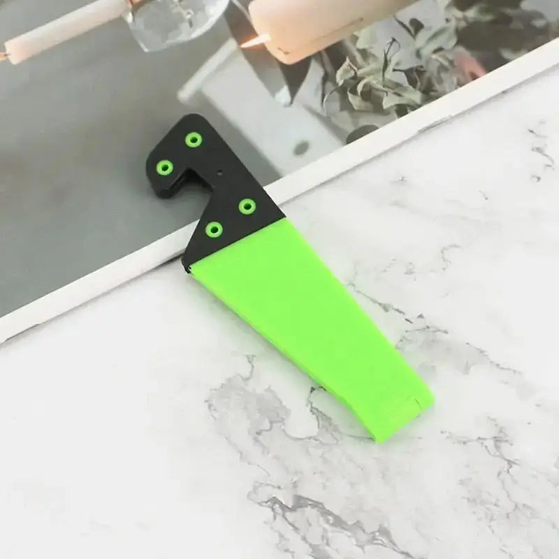 a knife that is on the counter