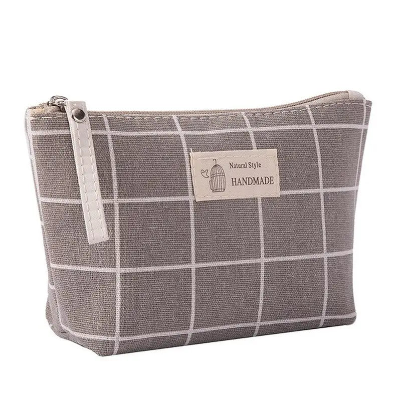 the small cosmetic bag in grey check