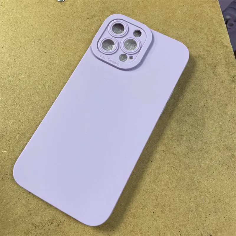 the back of the phone case is shown with the camera lens