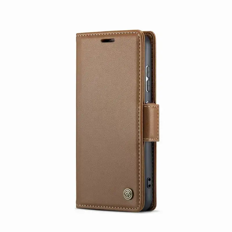 the iphone 6s case in tan