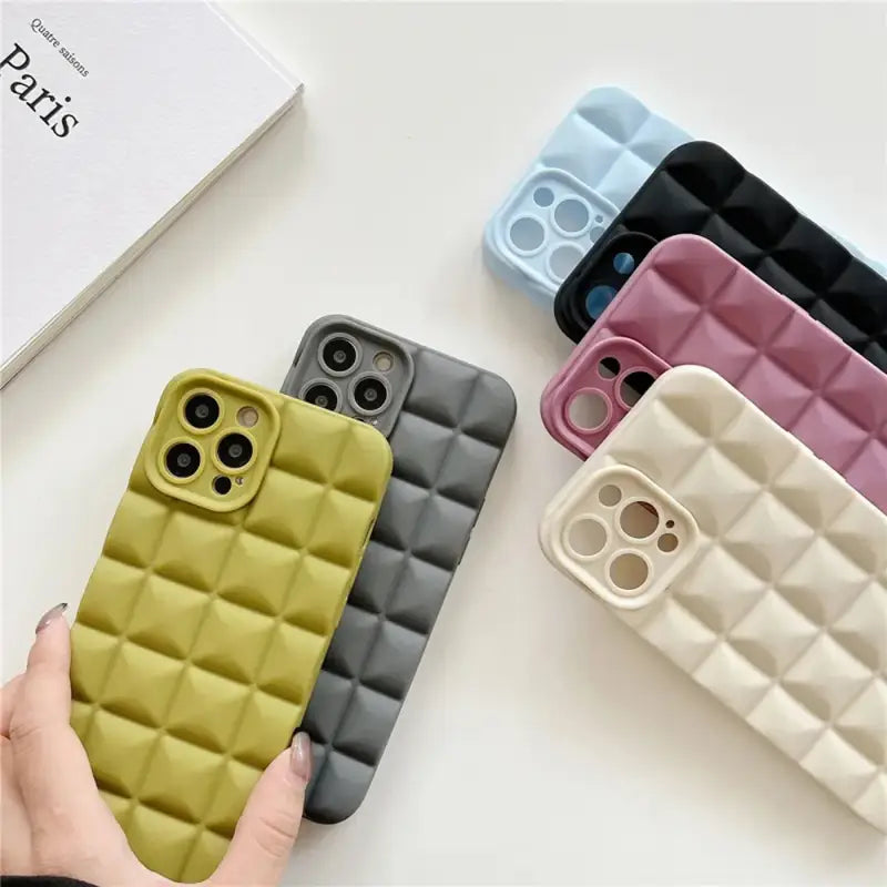 the new iphone case is designed to look like a quilt