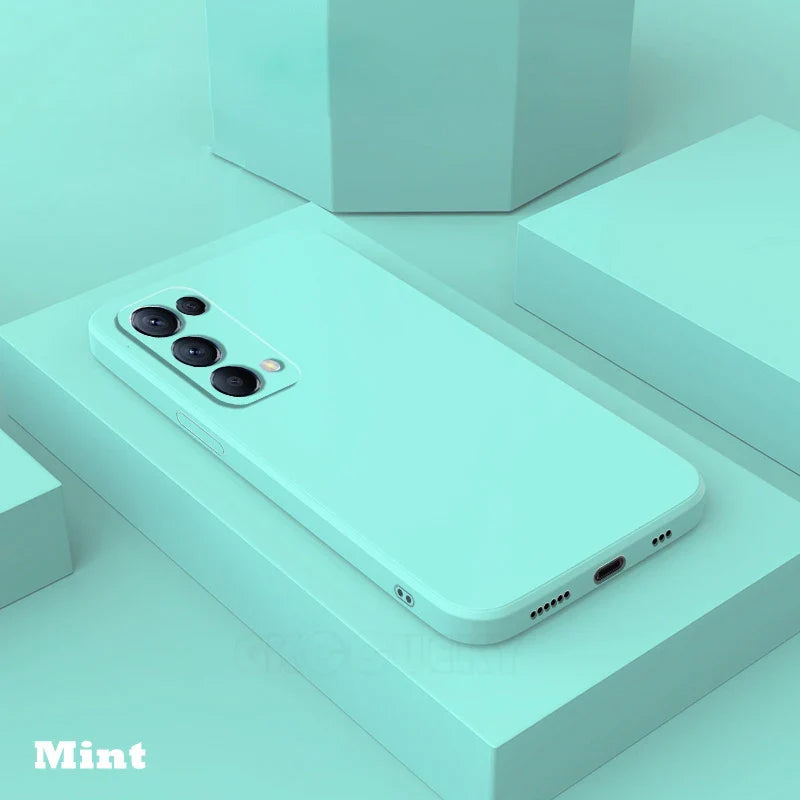 the mint green iphone case is shown in the box