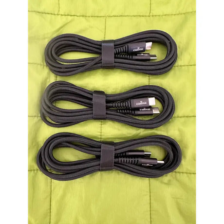 A pair of usb cables