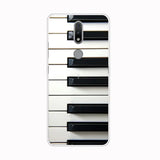 a piano keyboard phone case for the iphone
