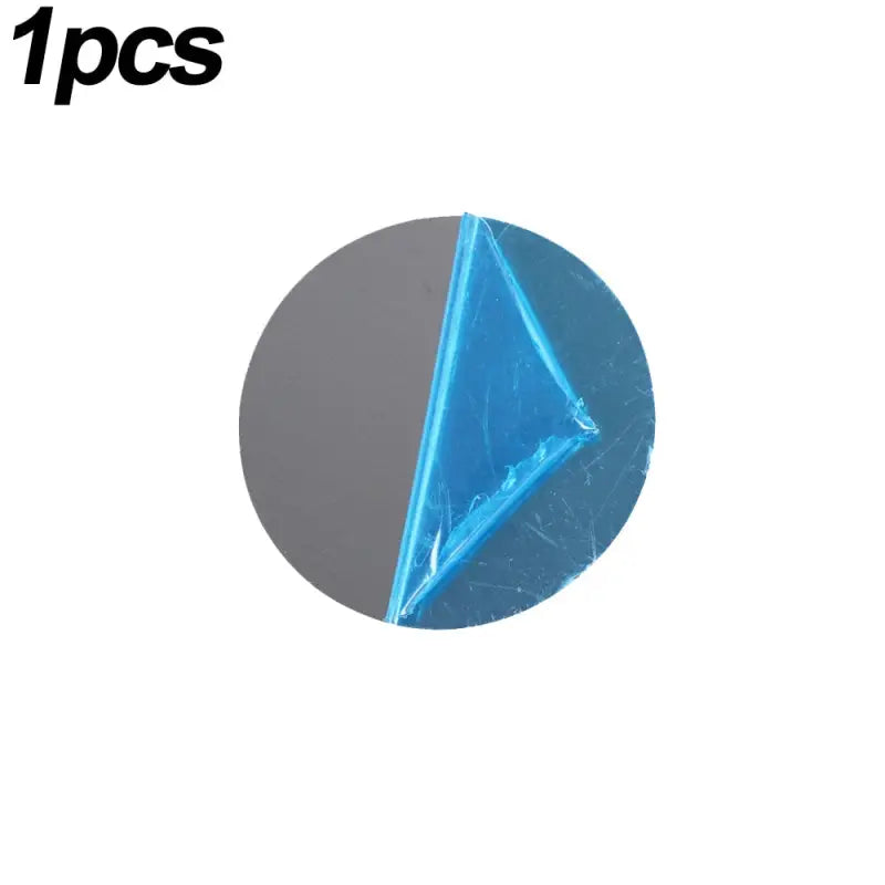 a round blue diamond with a white background