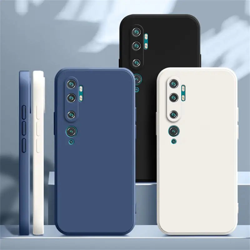the new motoo phone is available in three colors