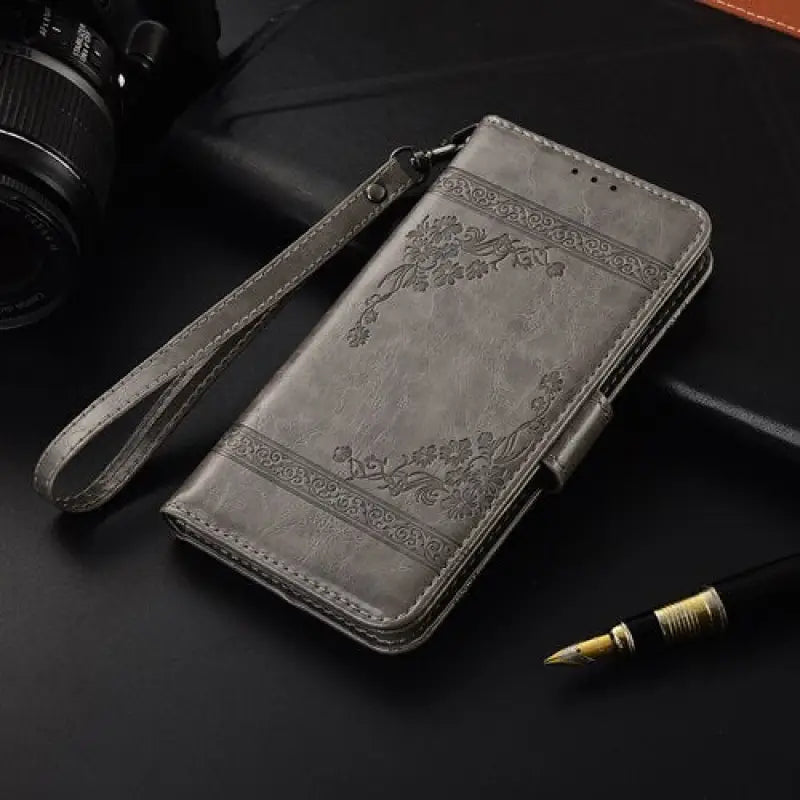 the vintage leather wallet case for iphone