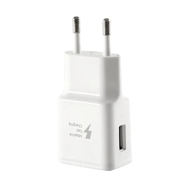 the white usb usb adapt plug