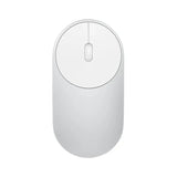 a white mouse with a white button