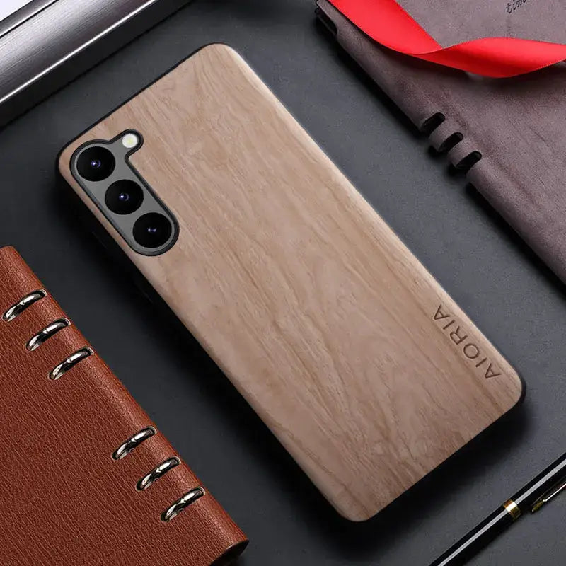 the wooden case for iphone 11