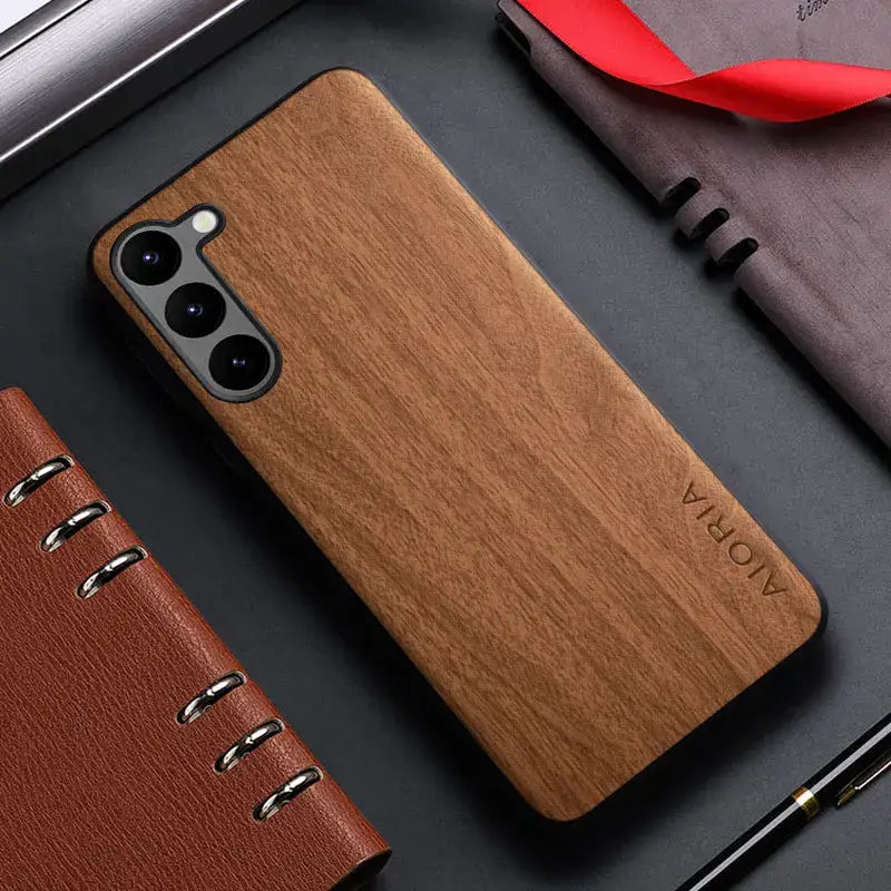 the wooden case for iphone 11