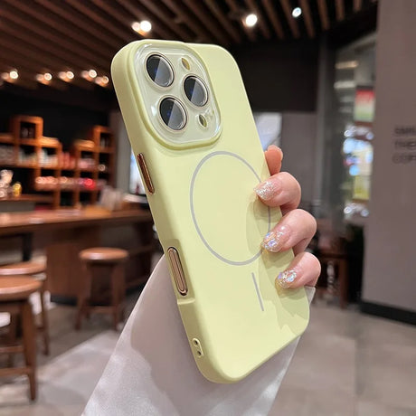Yellow phone case with MagSafe.